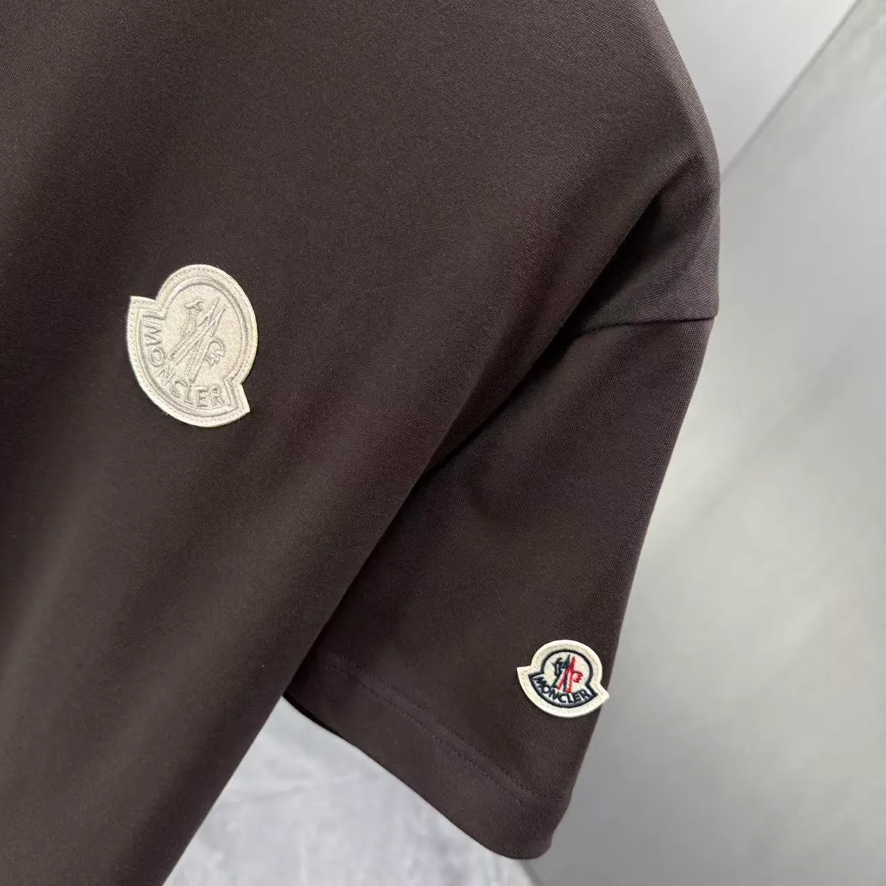 MONCL* * 2026 New Arrival T logo ：Black White Dark Blue Sizes：S M L XL XXL
